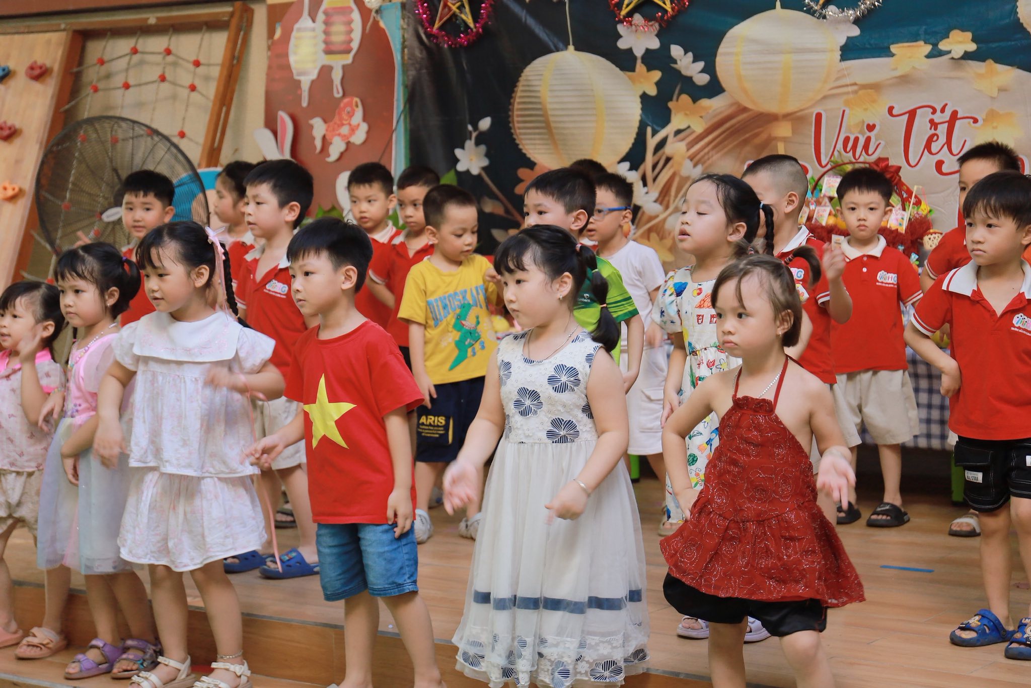 Biểu diễn và lễ hội của các bé